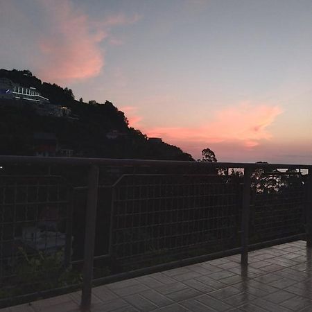 Small Guest House ควาเรียที ภายนอก รูปภาพ